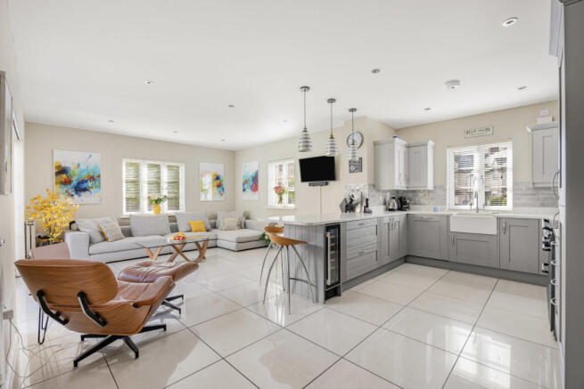Kitchen Family Room