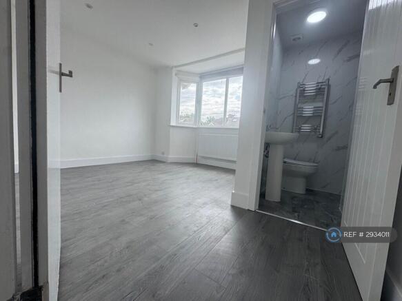 Master Room 1