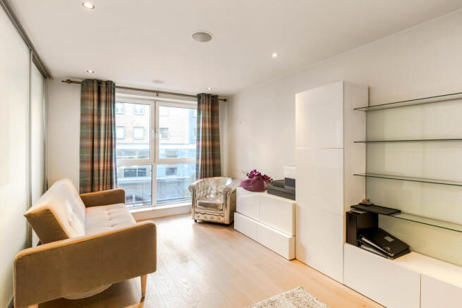 25 Octavia House fpz