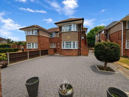 Fernwood Avenue, Wembley
