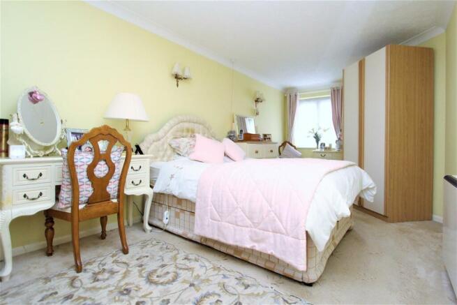 bedroom 1a.jpg