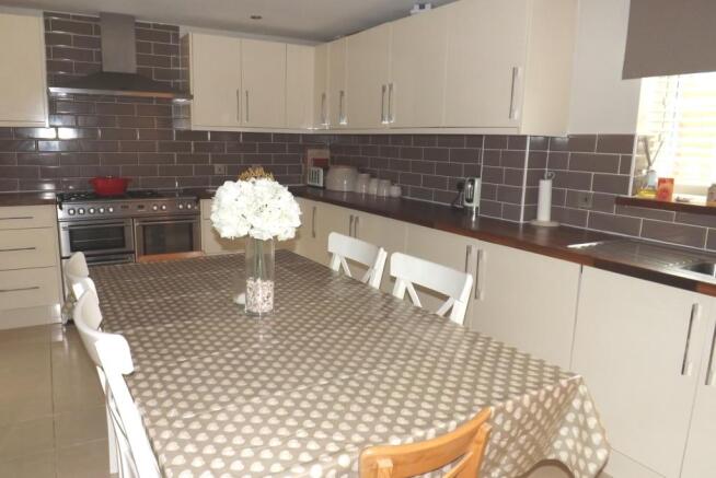 Kitchen/breakfast ro