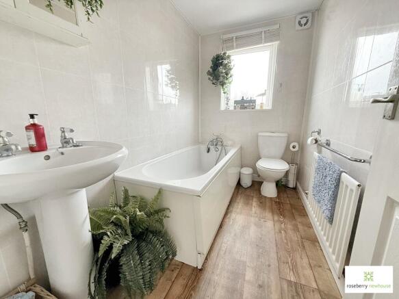 2 bed Semi-Detached for sale Image 8