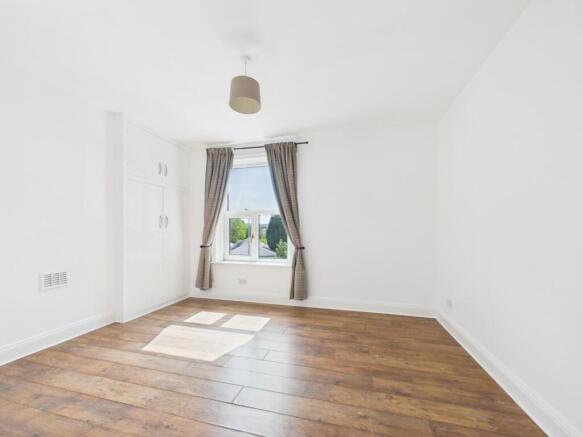 4 bed Terraced for sale Image 8