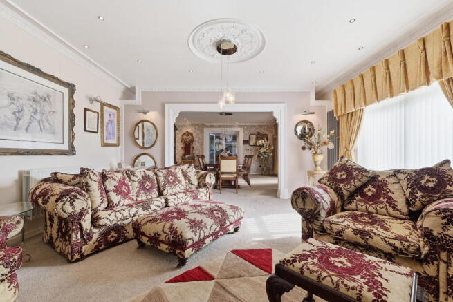 2 bed Bungalow for sale Image 4