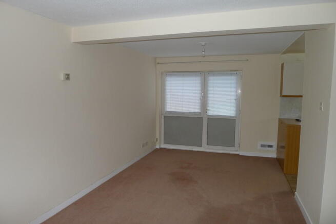 'L' Shaped Living...