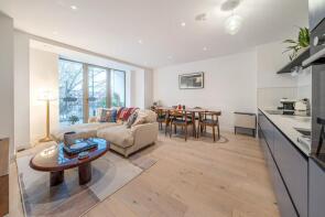 24, 266 Tramyard Apartments, Balham High Road, London SW17 7FD