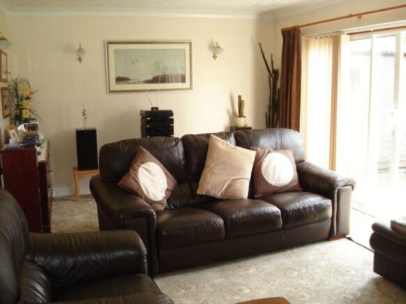 Lounge 2