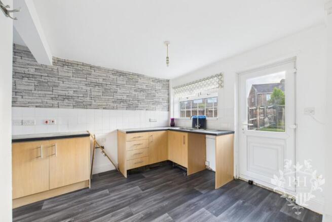 3 bed Terraced for sale Image 4
