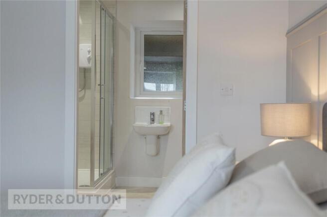 En-Suite Shower