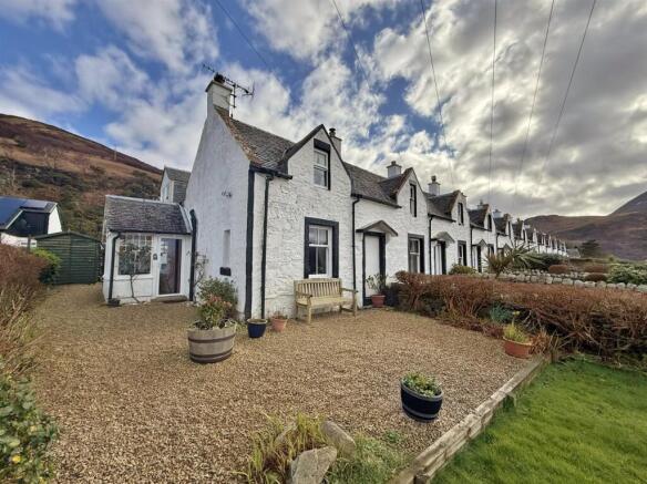 1 The Apostles and row from the garden.