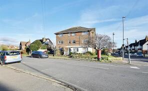 Flat 3, 6 Chichester House, Manor Road, Bexhill-on-sea TN40 1ST