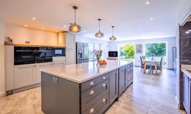 BX1A0254-HDR (1)-2.jpg