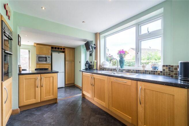 Smart Fitted Kitchen