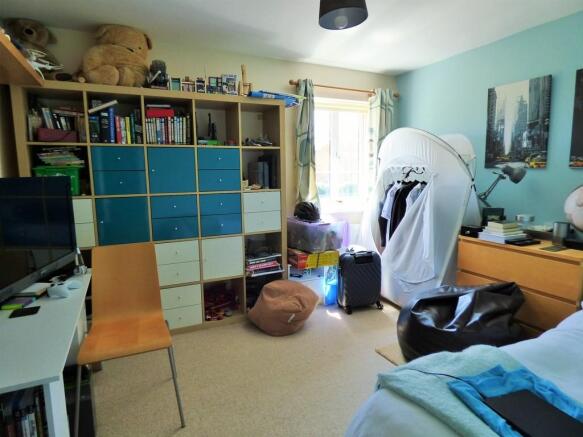 Photo 12