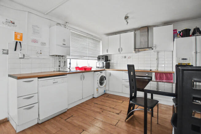 10 Yalding Grove, Orpington, Kent, BR5 3SE