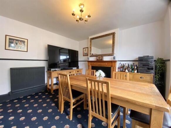 3 bed Detached for sale Image 8