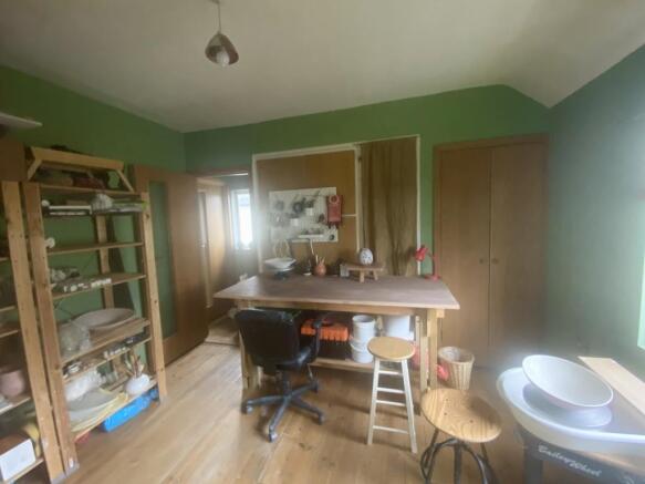 Photo 8