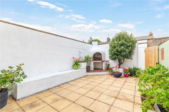2 bed Town House for sale Image 12