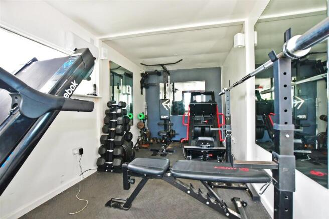 Workshop/Outbuildings