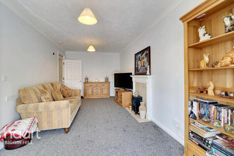 Main Road, Biggin Hill