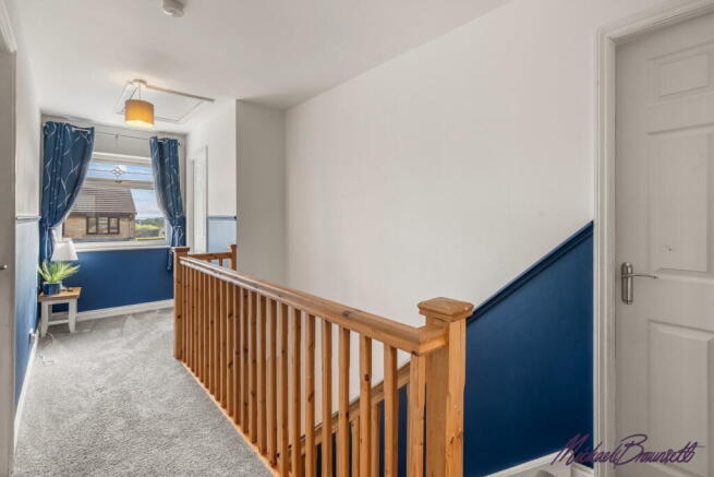 4 bed Detached for sale Image 12