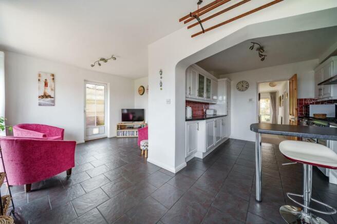 Kitchen/Breakfast Room