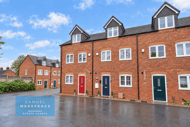 Beautifully Presented Three Bedroom Town House Wi