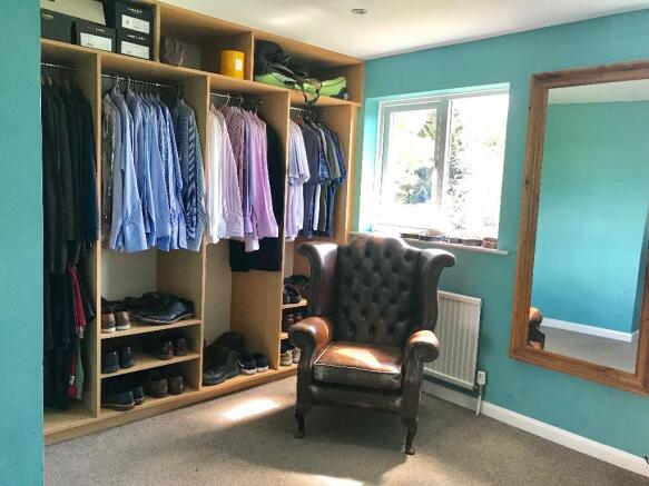 DRESSING AREA