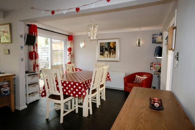 Dining kitchen