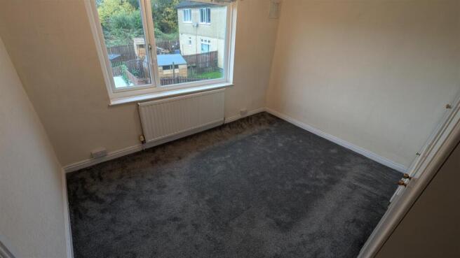 3 bed Semi-Detached to rent Image 9