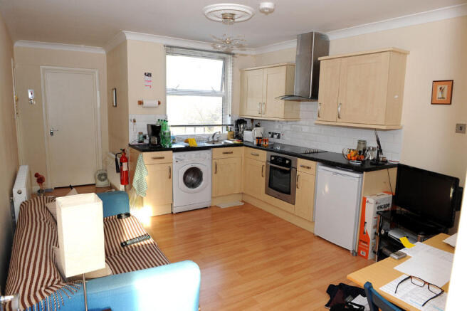 Single flat 1