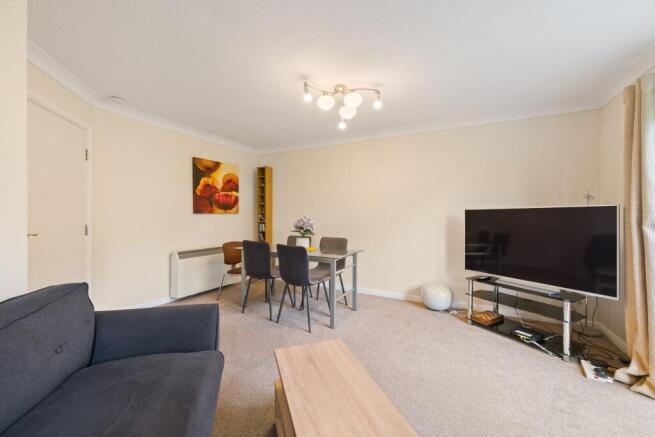Lounge/ Dining Area