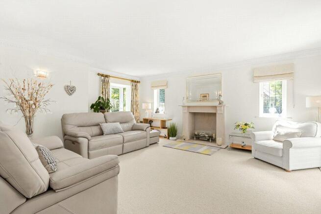 Spacious Lounge