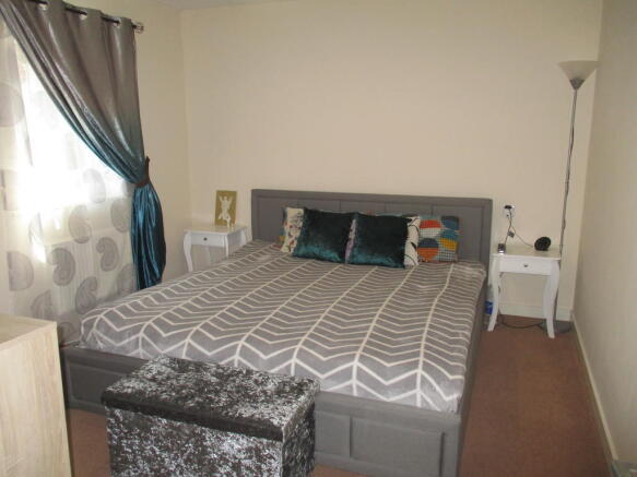 Double Bedroom 