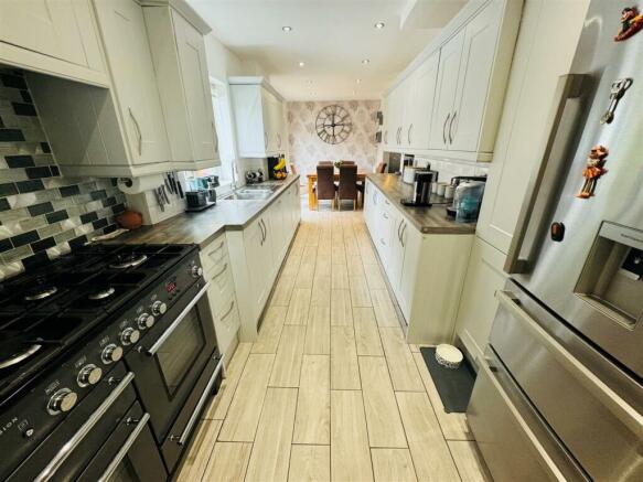 Kitchen/dining room