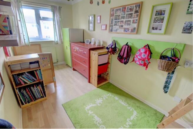 Yopa - Paddock Drive, Chelmsford, CM1 (9)