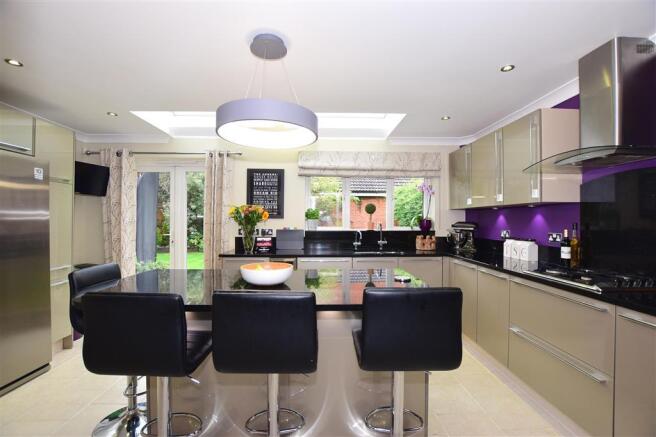 Kitchen/Breakfast Room