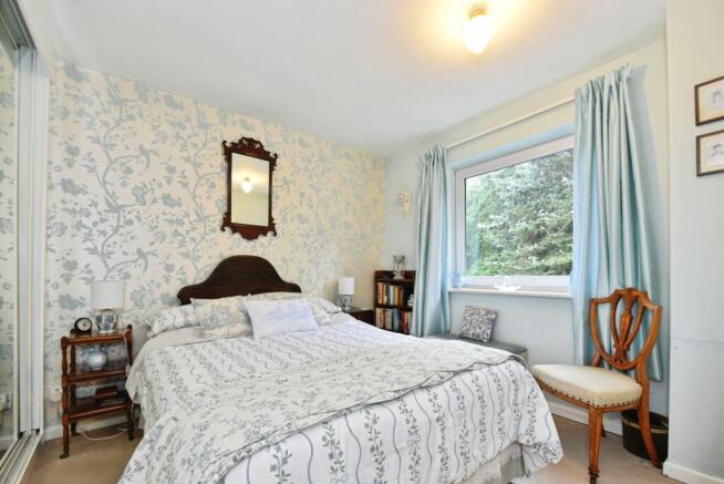 3 bed Semi-Detached for sale Image 8