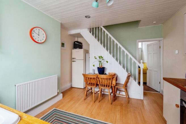 2 bed Terraced for sale Image 5