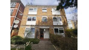 2, Yew Tree Grange, Gordon Road, Ealing W5 2AJ