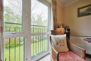 27, 152 Bishops Court, Watford Road, Wembley HA0 3FE