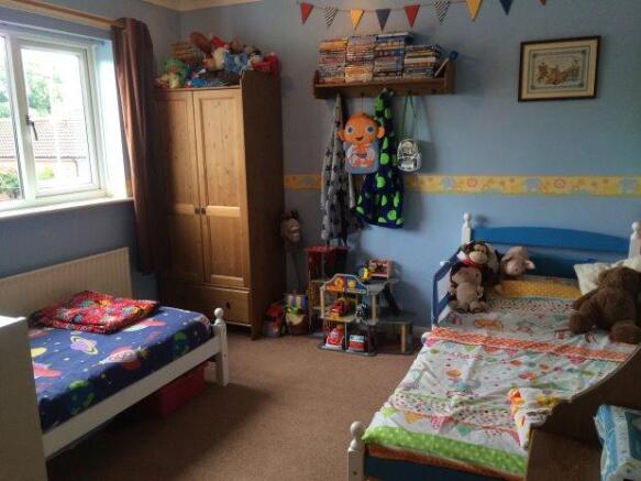 BEDROOM 2