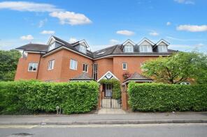 Flat 2, The Courtyard, Grove Road, Beaconsfield HP9 1PU