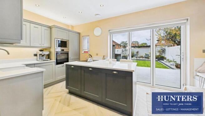 Kitchen/Dining Room