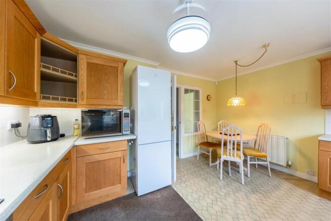 22 Trafalgar Close-002.jpg
