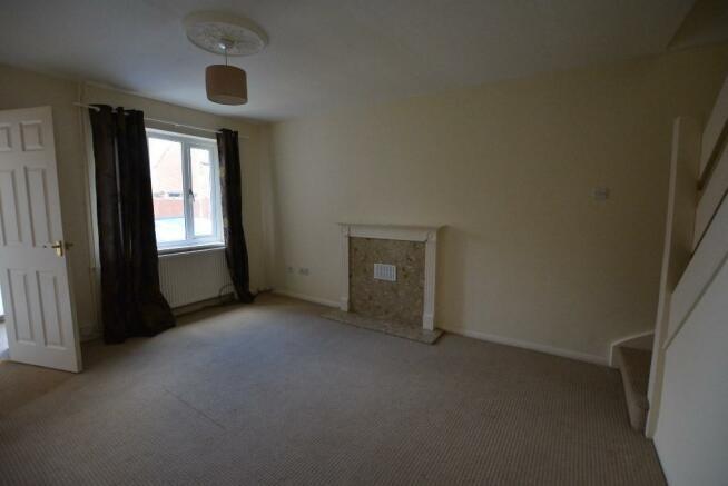 Lounge 1.jpg