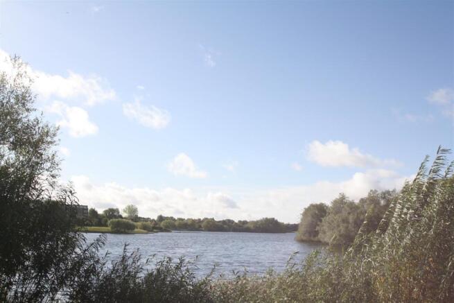 Short Walk To Lake
