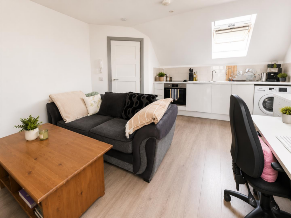 Livingroom / Kitchen
