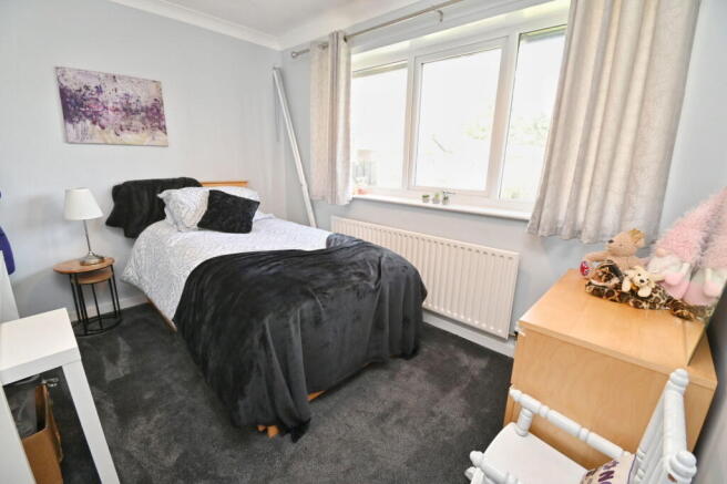 2 bed Semi-Detached Bungalow for sale Image 9